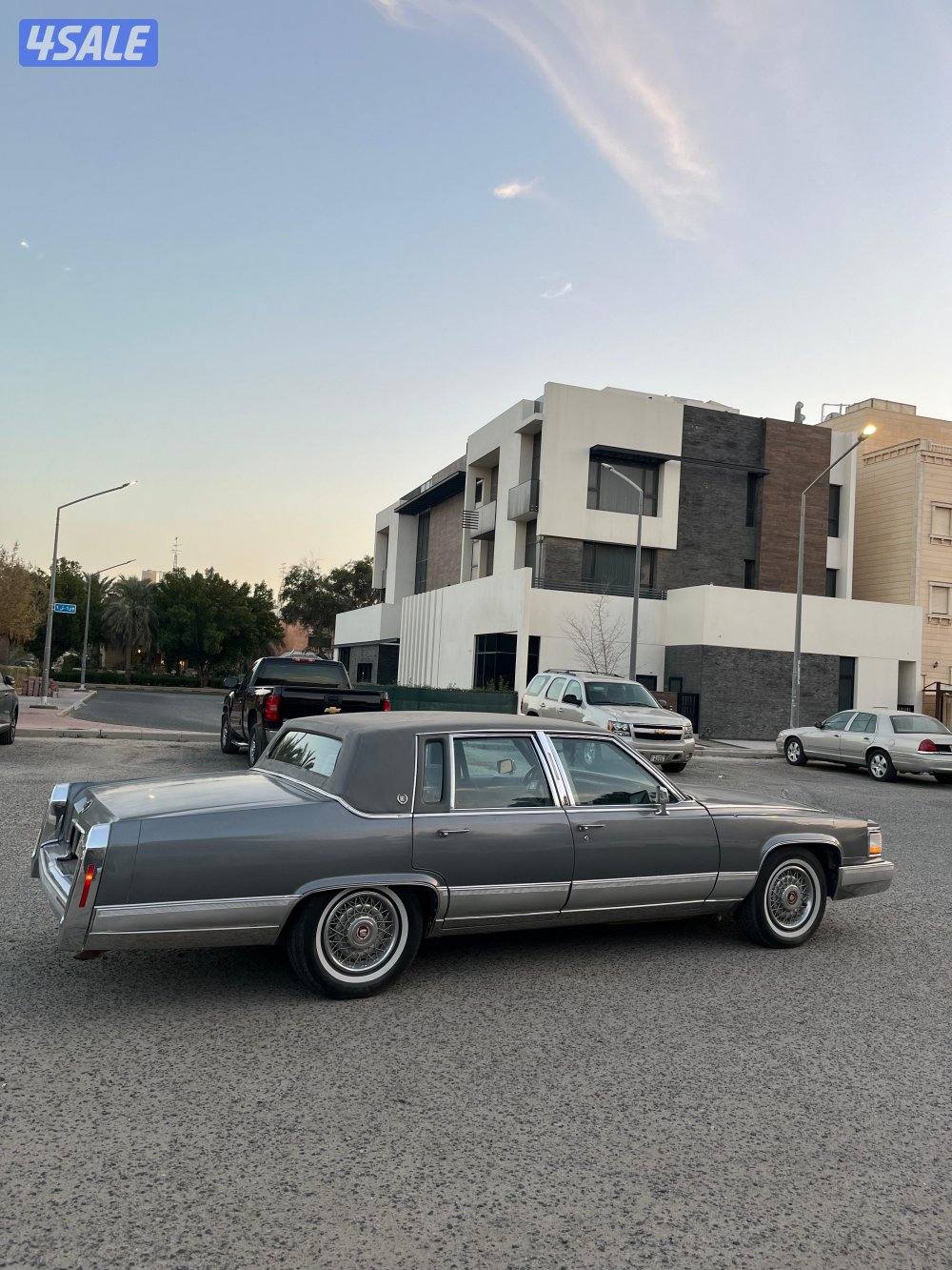 كاديلاك فلييت وود بروقهام 1990 وكالة الكويت الغانم4