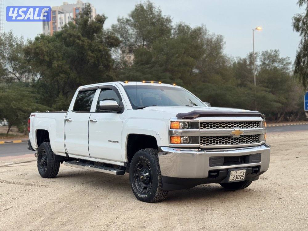 للبيع وانيت سلفرادو HD2500 موديل 2019 - قمارتين صبغ الوكاله1