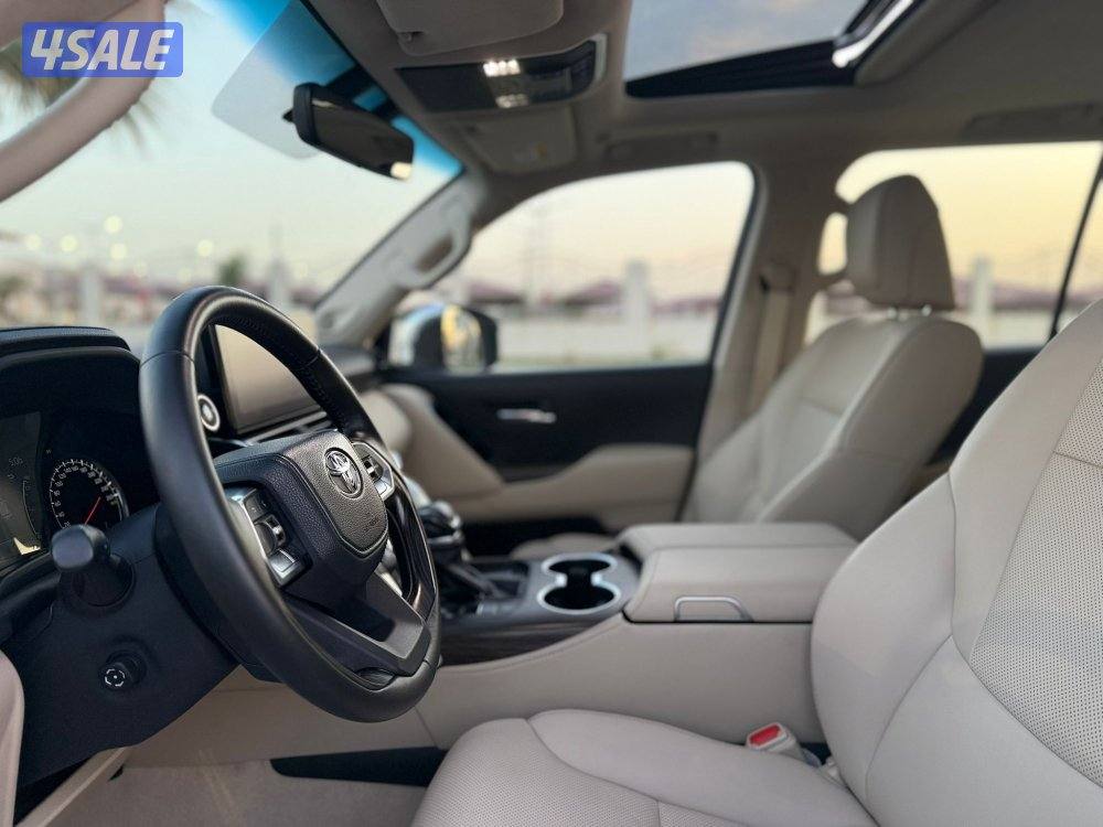 للبيع لاندكروزر vx twin turbo6