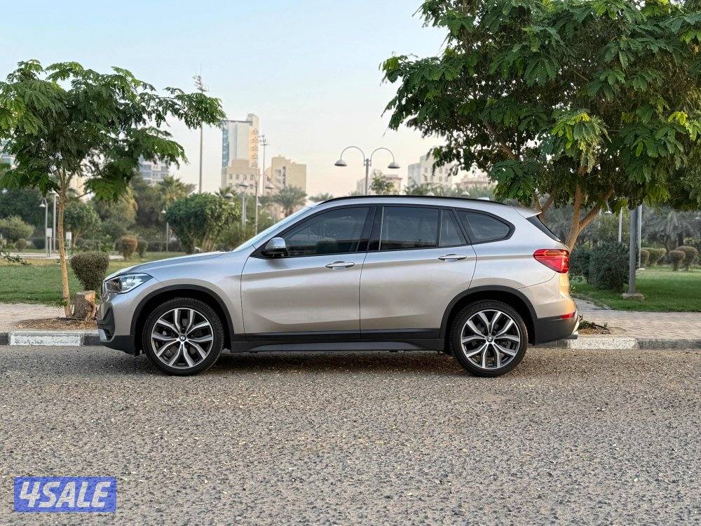 للبيع BMW X1 موديل 2022 - بحاله نظيفه جدااااا4