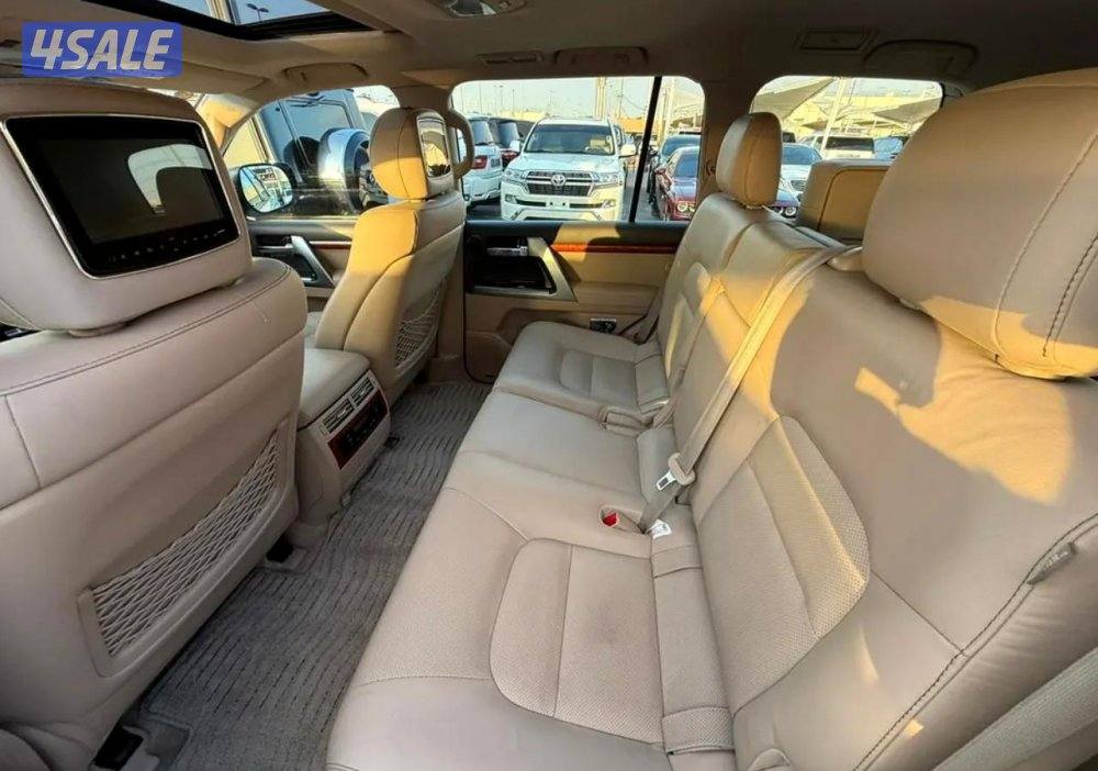 تويوتا لاند كروز 2015 VXR وكاله البحرين تصدير الى الكويت مع تخليص اقرا7