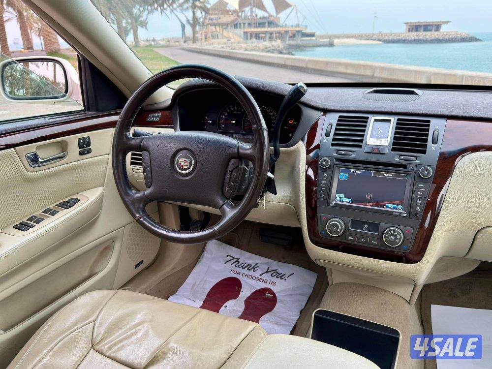 للبيع كاديلاك DTS موديل 2009 - ماشي 72 ألف فقط وارد الغانم فل اوبشن6