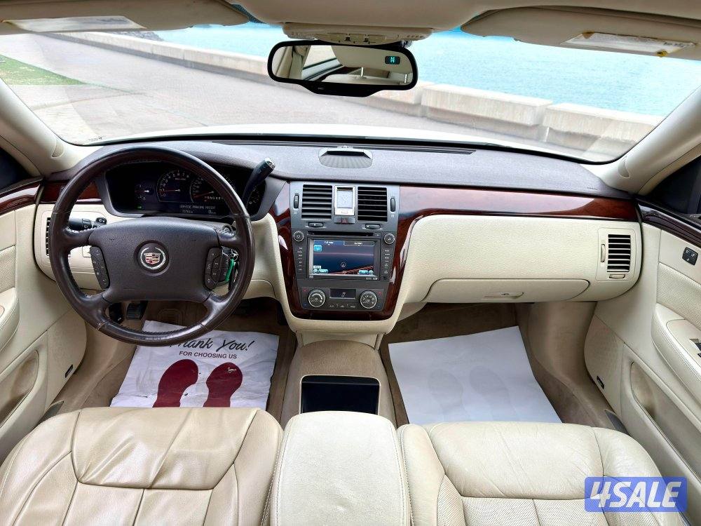 للبيع كاديلاك DTS موديل 2009 - ماشي 72 ألف فقط وارد الغانم فل اوبشن11