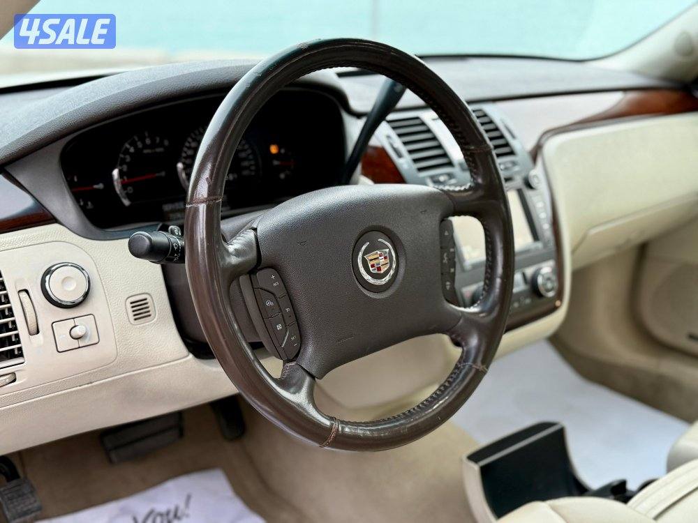 للبيع كاديلاك DTS موديل 2009 - ماشي 72 ألف فقط وارد الغانم فل اوبشن13