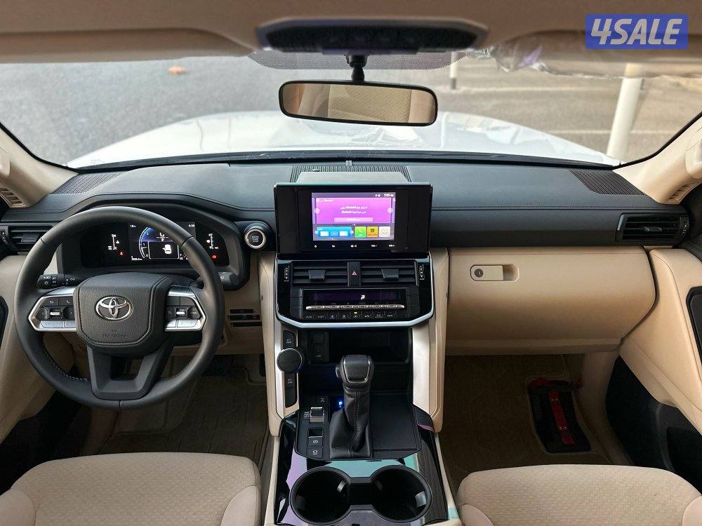 معرض القمة🚩13