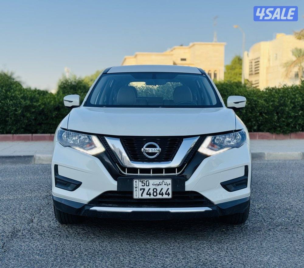 للبيع نيسان إكس تريل 2019 بحاله نظيفه جدا1