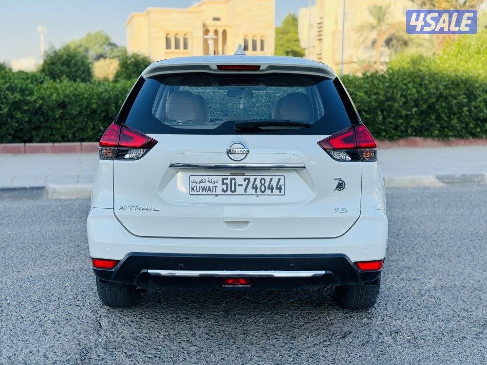 للبيع نيسان إكس تريل 2019 بحاله نظيفه جدا8