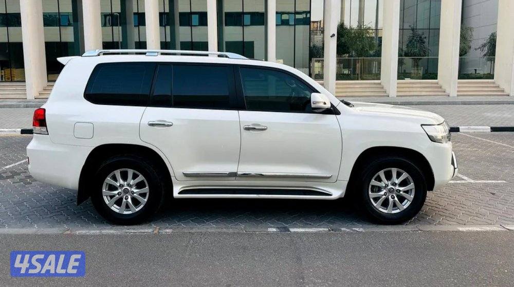 تويوتا لاندكروزر 2016 Gxr وكاله البحرين تصدير الى الكويت مع تخليص اقرا6