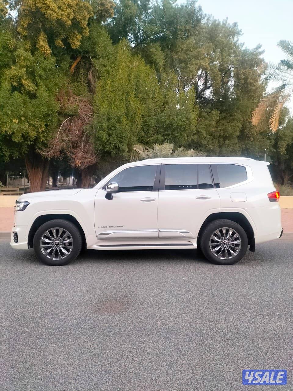 لاند كروزر الساير 2023  تون تيربو _ايرو اس كامل المواصفات صبغ الوكاله6