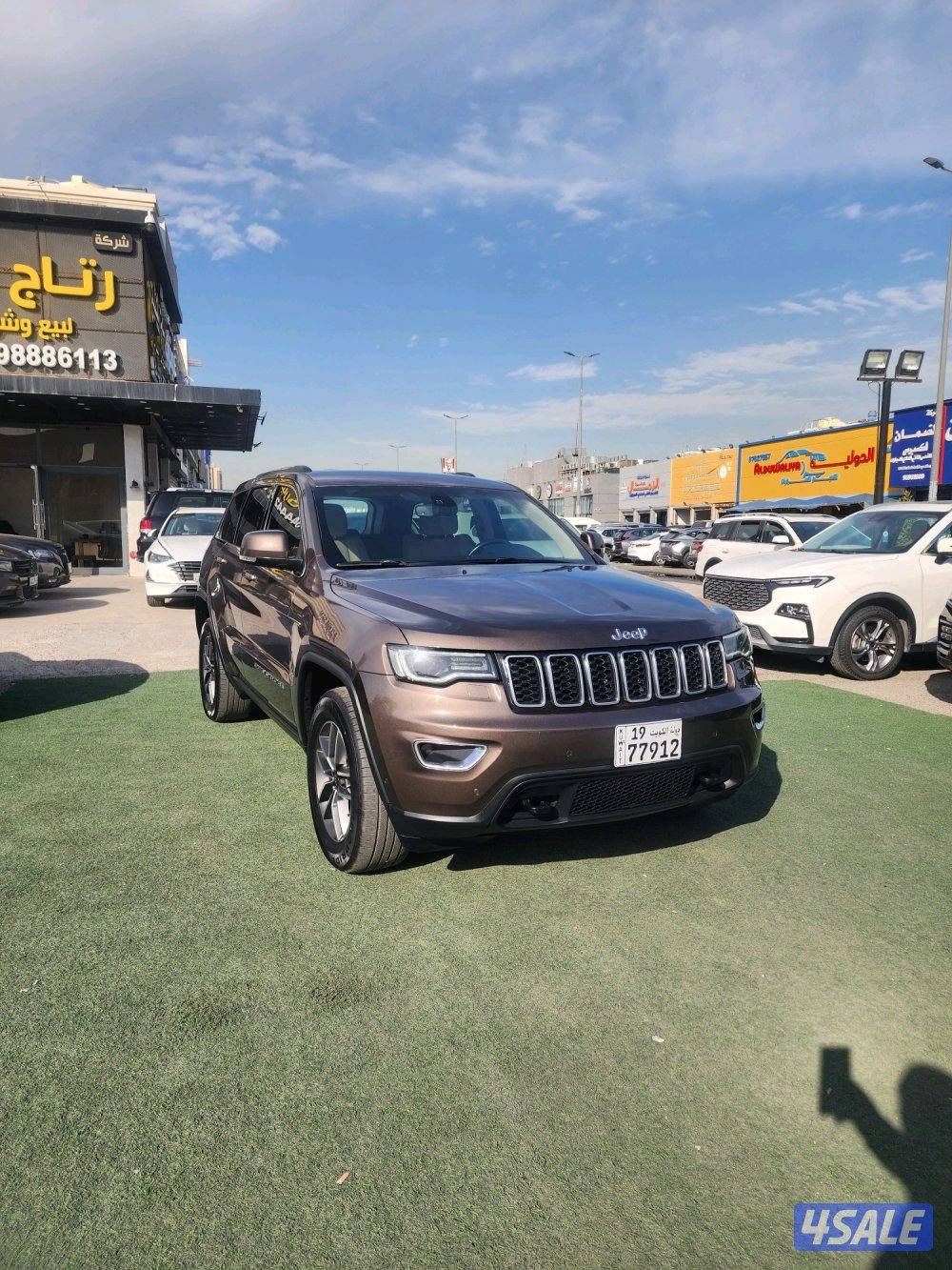 جراند شيروكي لاريدو1