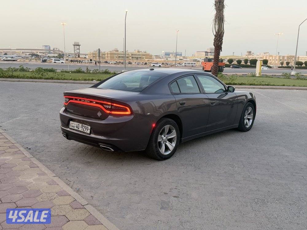 دوج شارجر موديل 2015 بحاله ممتازه جدا شرط الفحص5