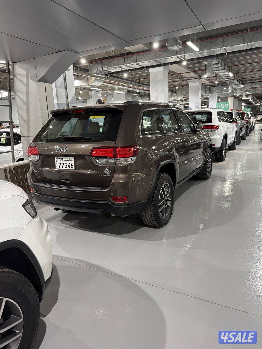 للبيع جيب شروكي1