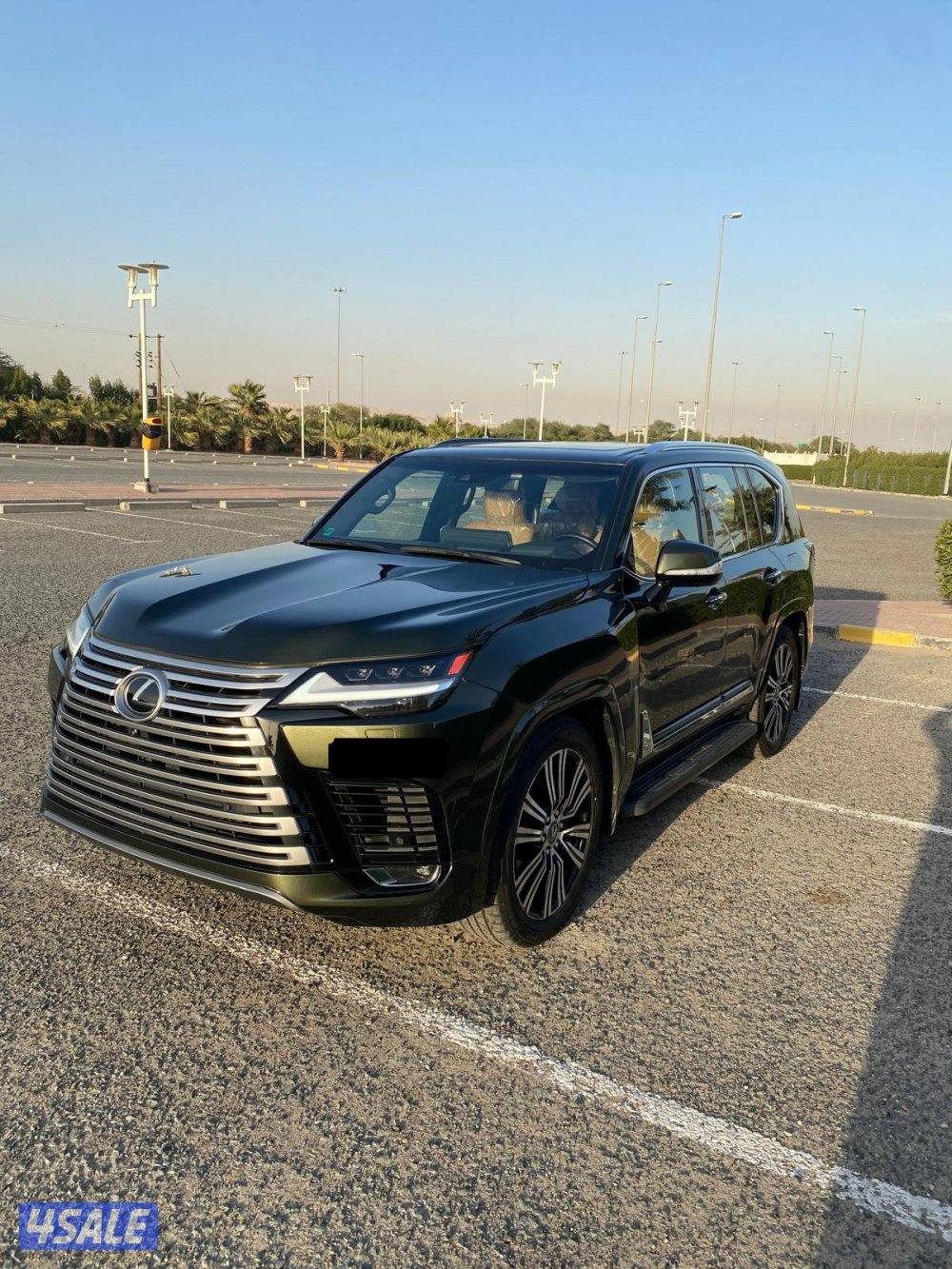 للبيع جيب لكزس 2024 درجه أولى وارد الساير0