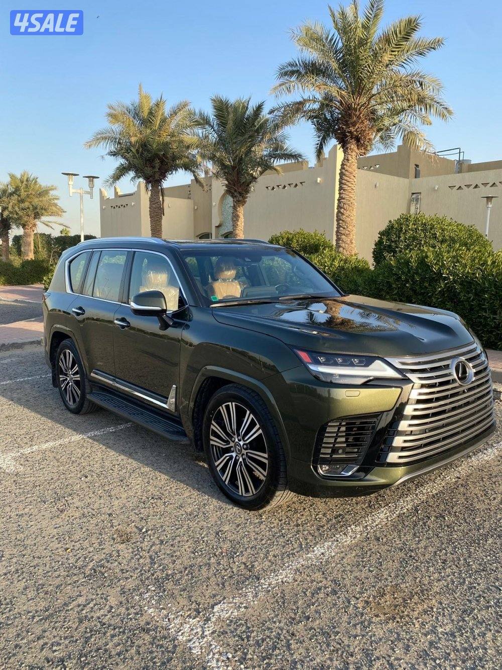 للبيع جيب لكزس 2024 درجه أولى وارد الساير3