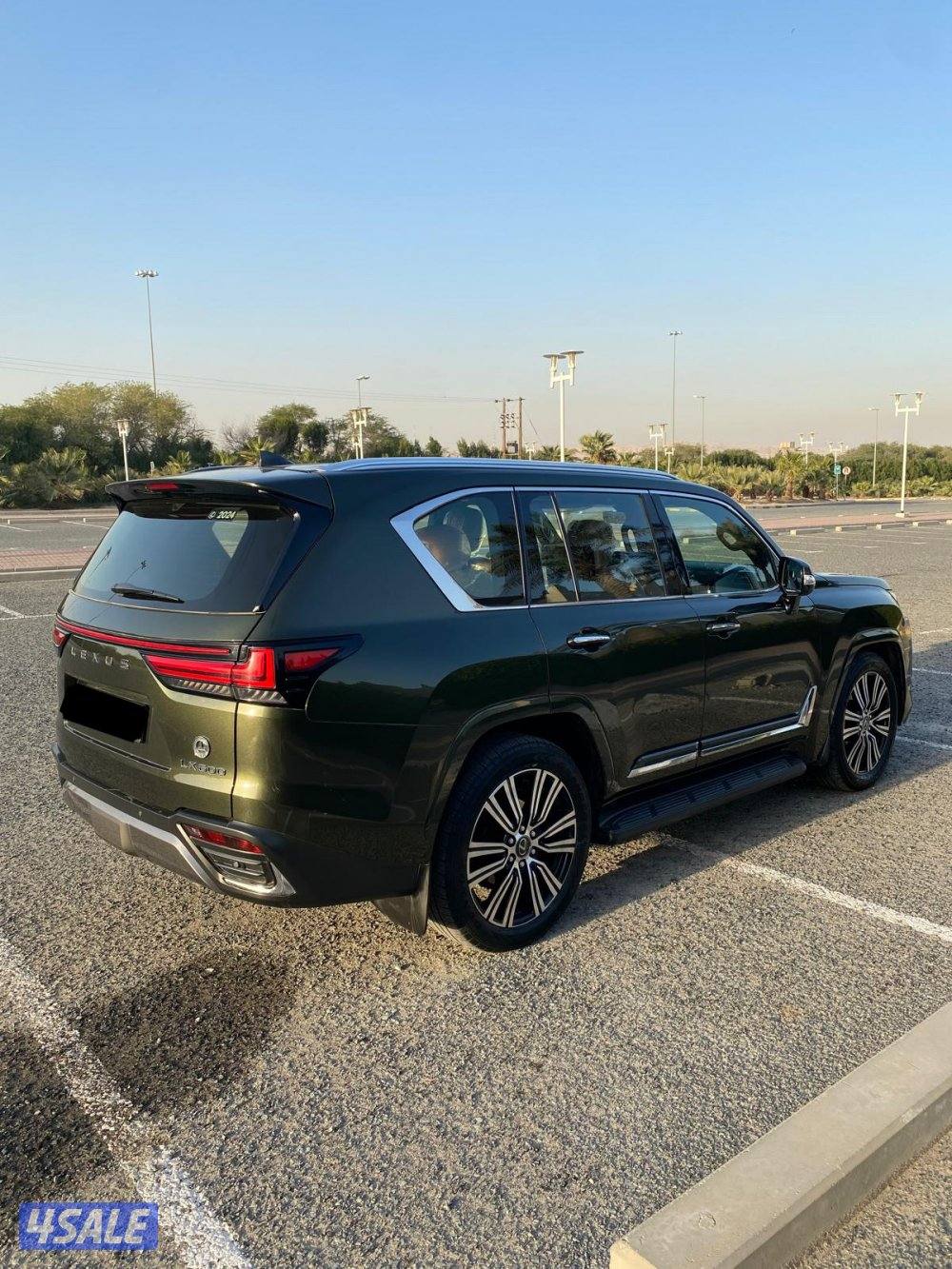 للبيع جيب لكزس 2024 درجه أولى وارد الساير5