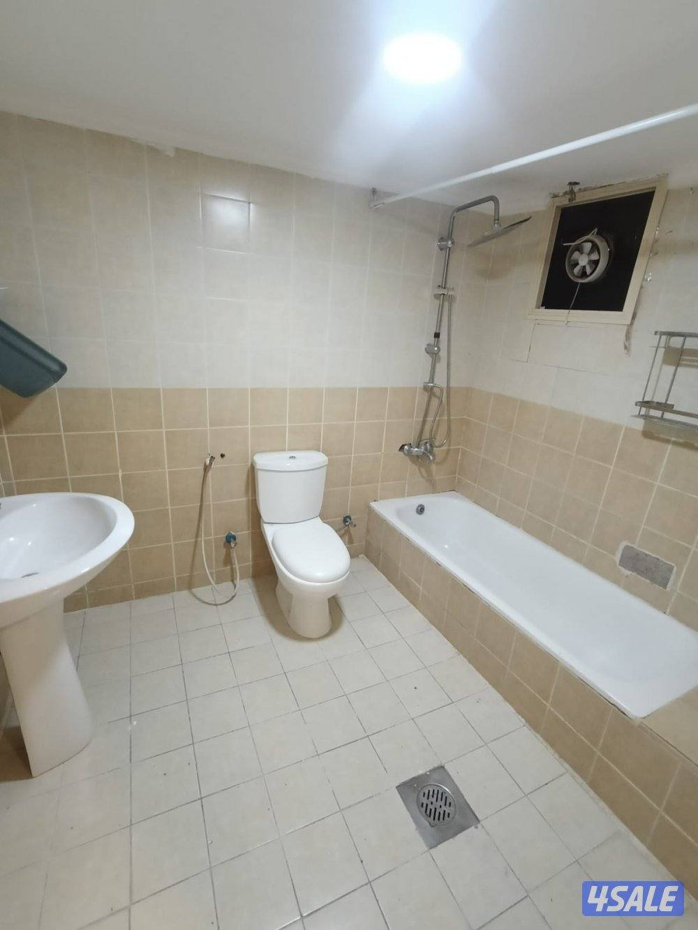 يوجد لدينا شقق للإيجار بحولي غرفتين وصالة ومطبخ وحمام نفس الصور استلام10