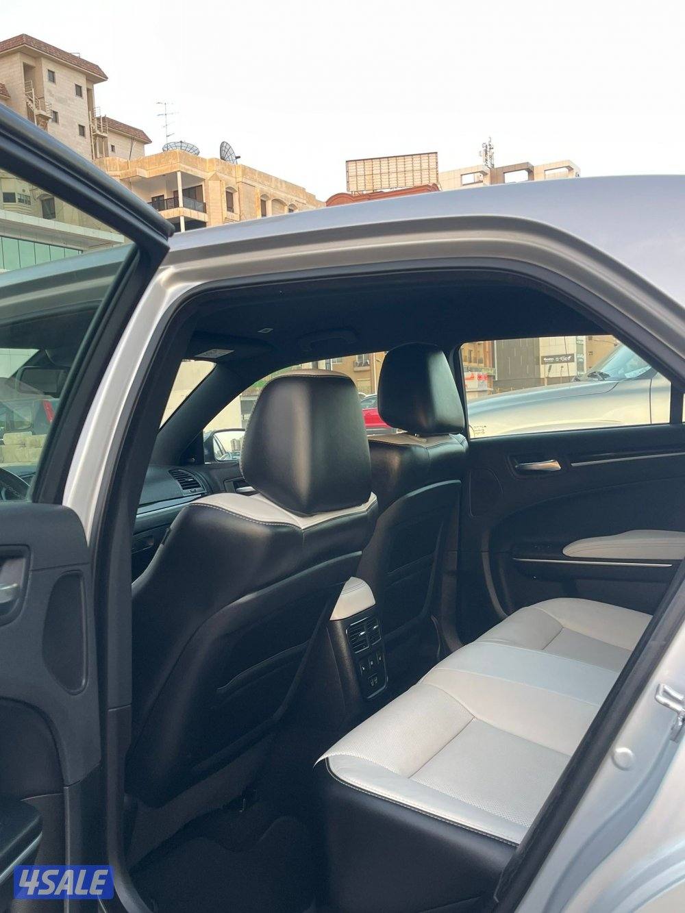 كرايزلر C300 s موديل 20216