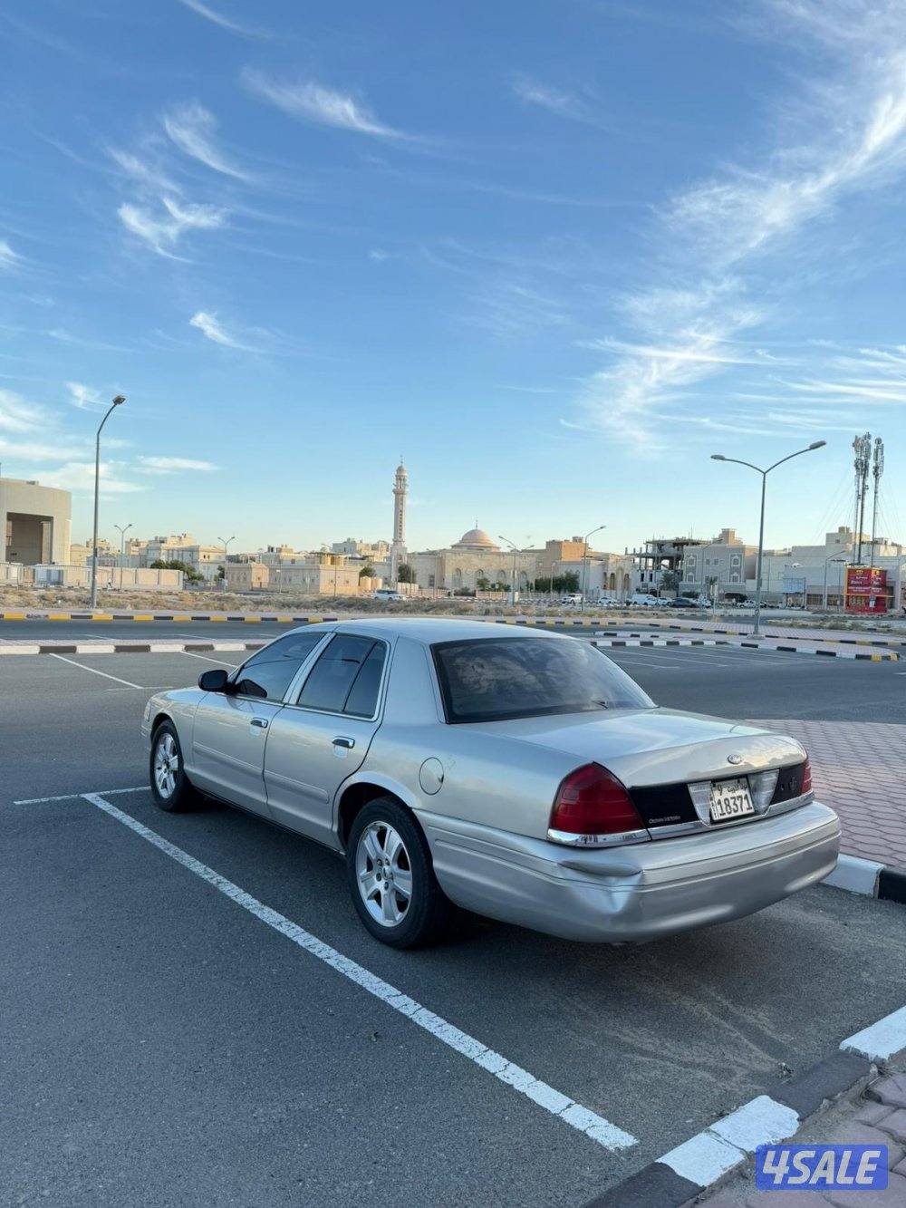 للبيع فرد فكتوريا مديل 2008 قير مكينه شاصي فحص2