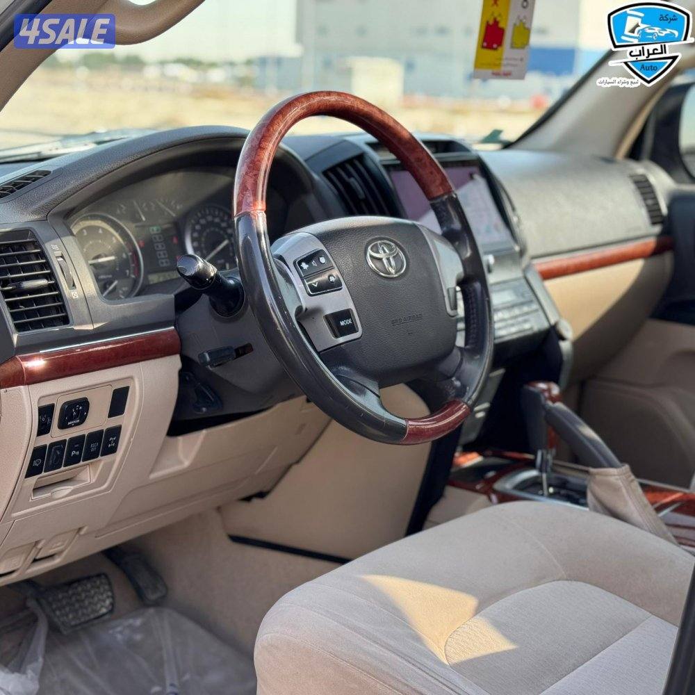 لاندكروزر GXR  20135