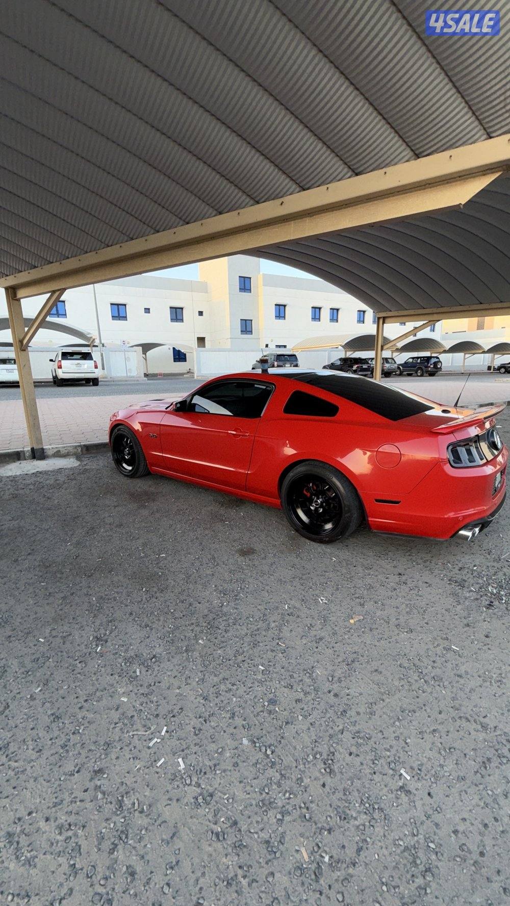 للبدل موستنق شاصي جيد مع تشارجر5