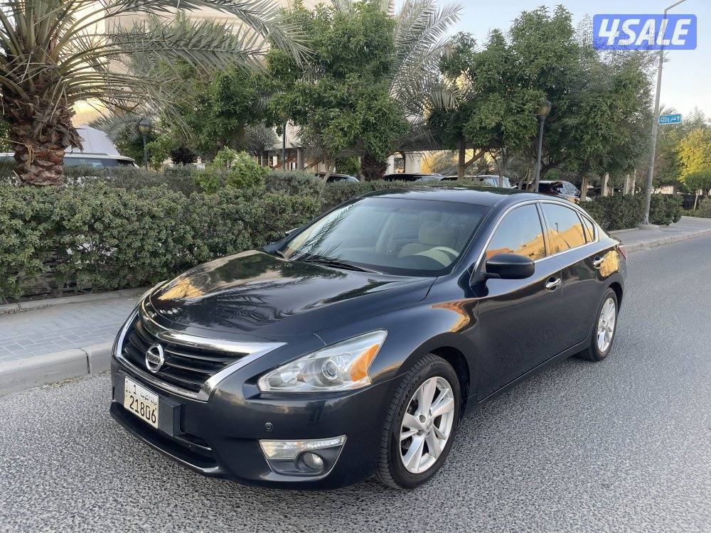 للبيع التيما موديل 2014 عداد 124 الف0