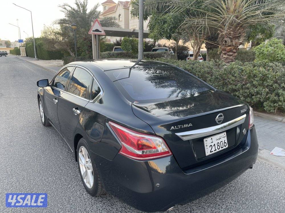 للبيع التيما موديل 2014 عداد 124 الف4