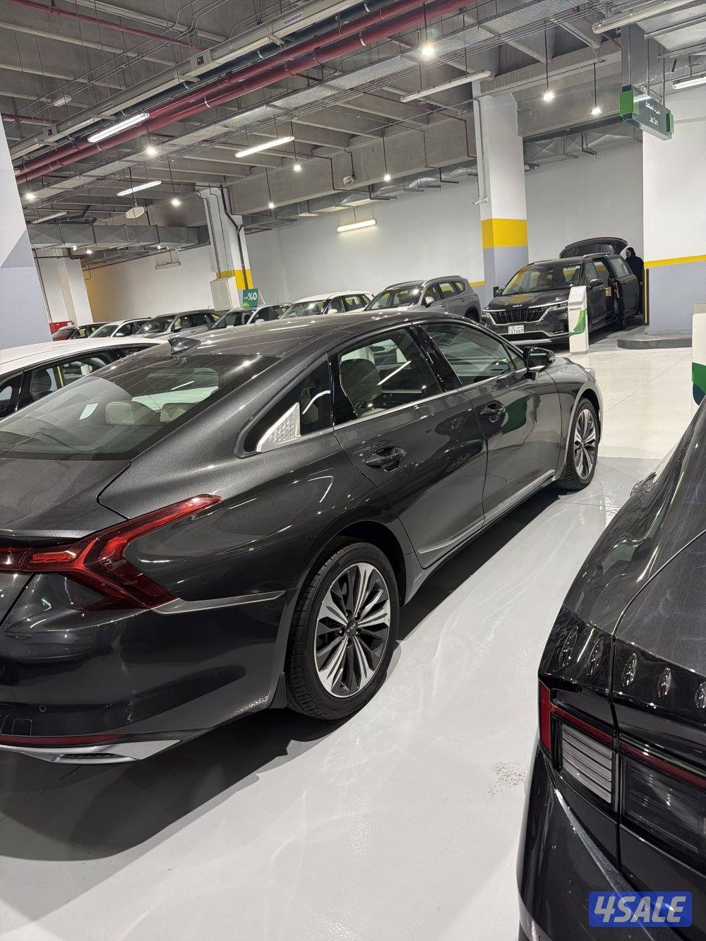 للبيع كيا K81