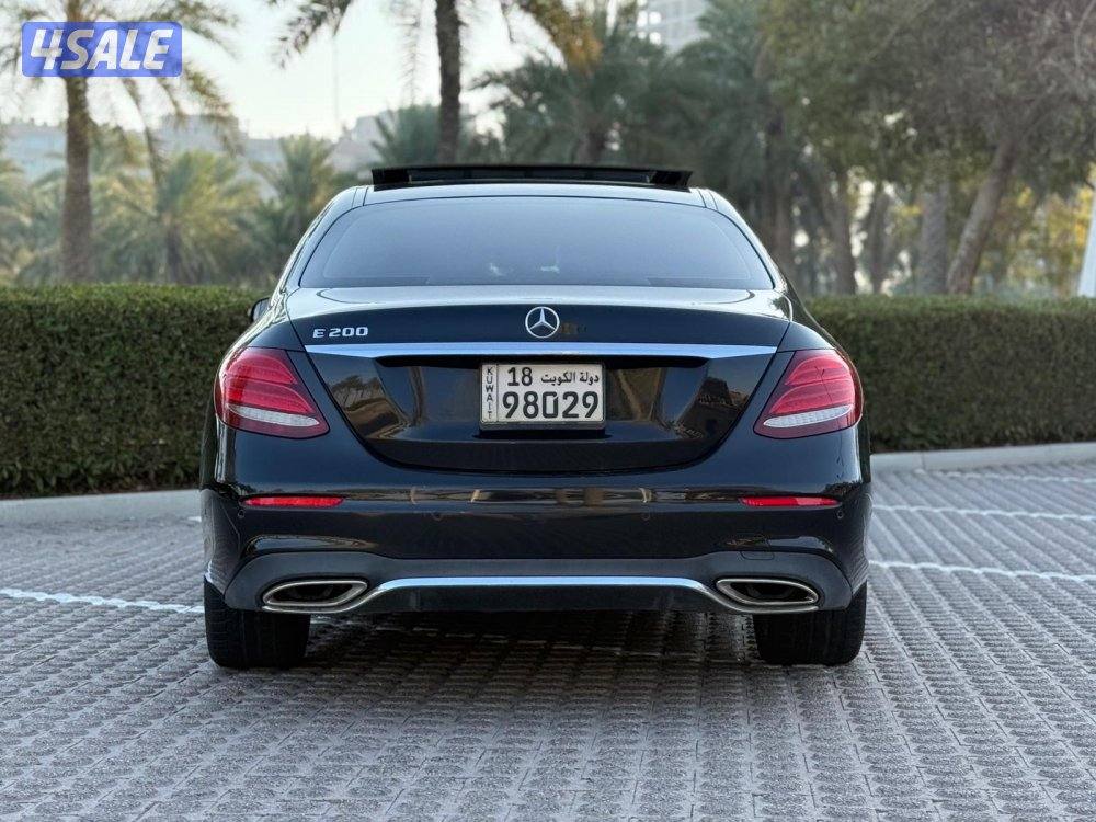 للبيع مرسيدس E200 موديل 2020 فل أوبشن بحاله نظيفه جدااااا3