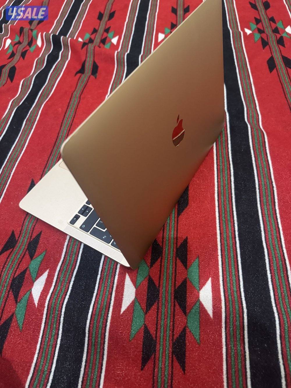 لاب توب MacBook Air  نظيف جدا0