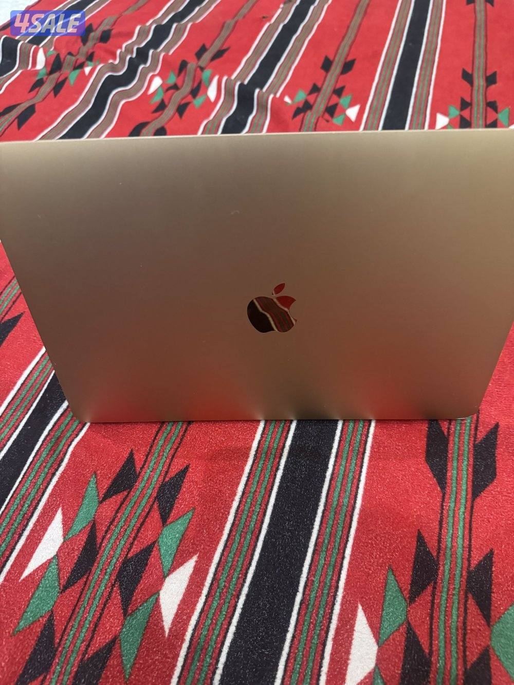 لاب توب MacBook Air  نظيف جدا2