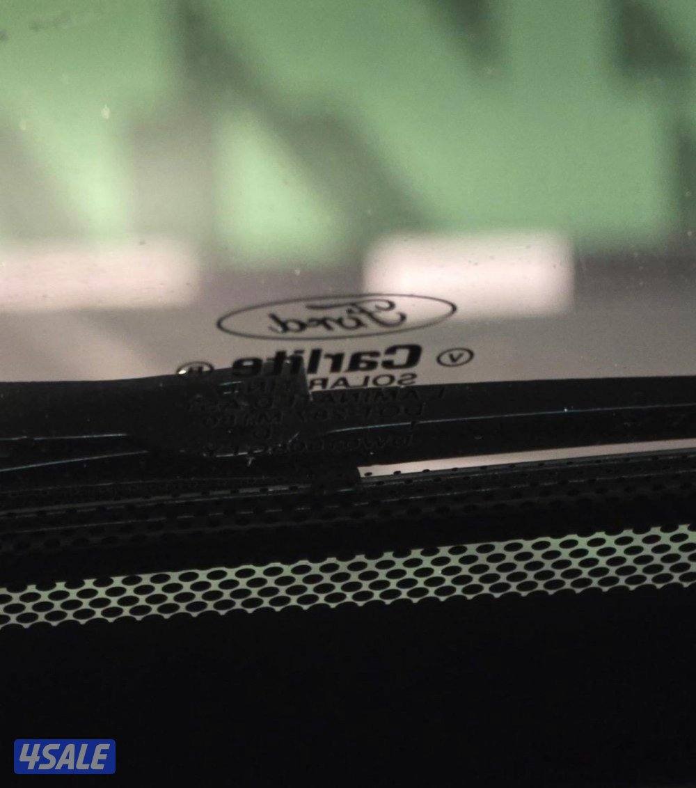 للبيع فورد فكتوريا 20114