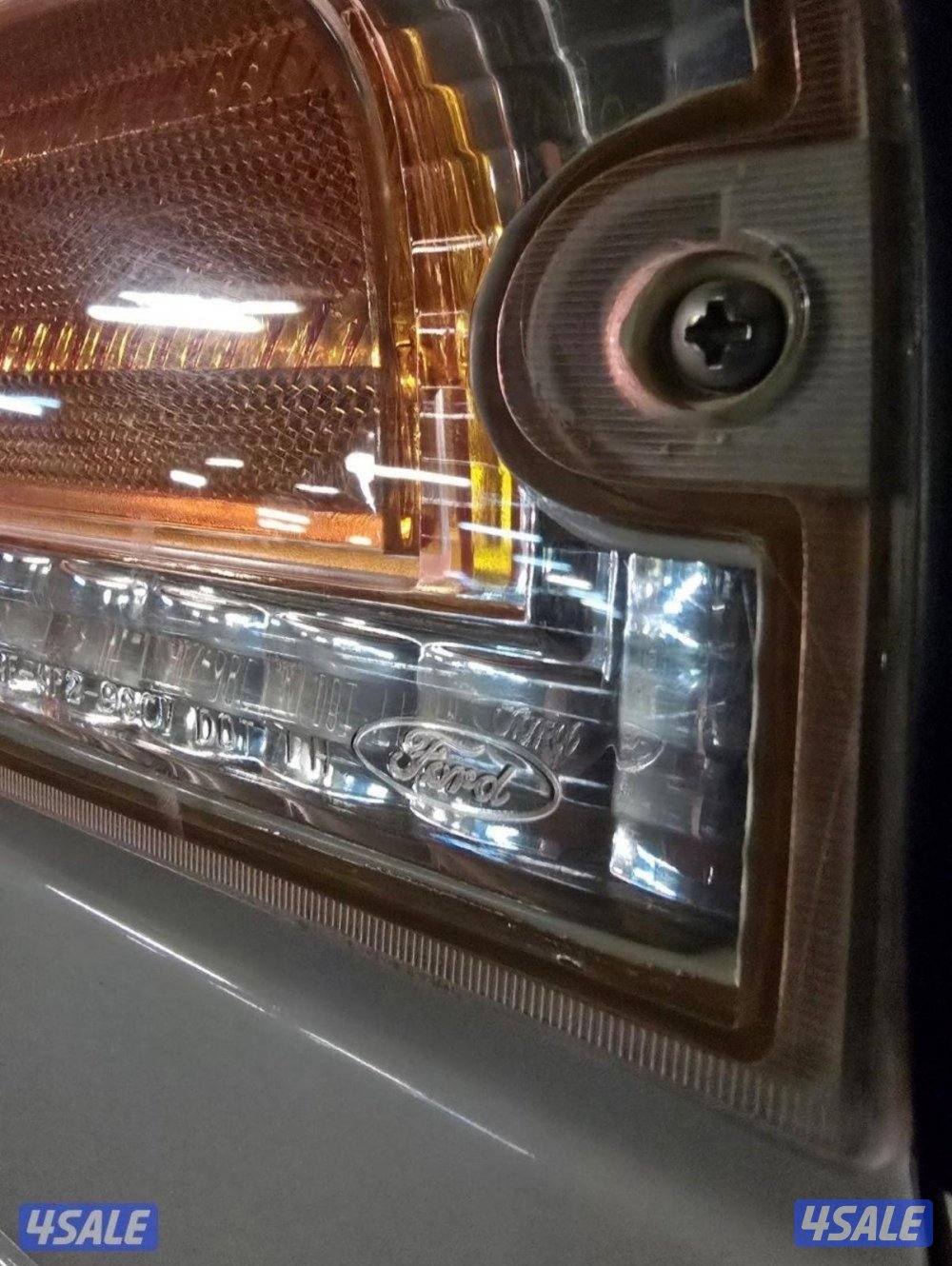 للبيع فورد فكتوريا 20116