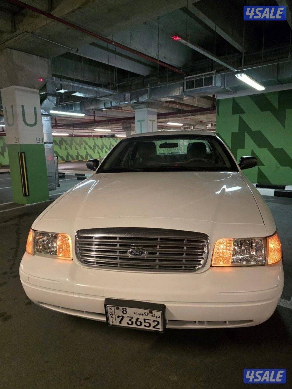للبيع فورد فكتوريا 20119