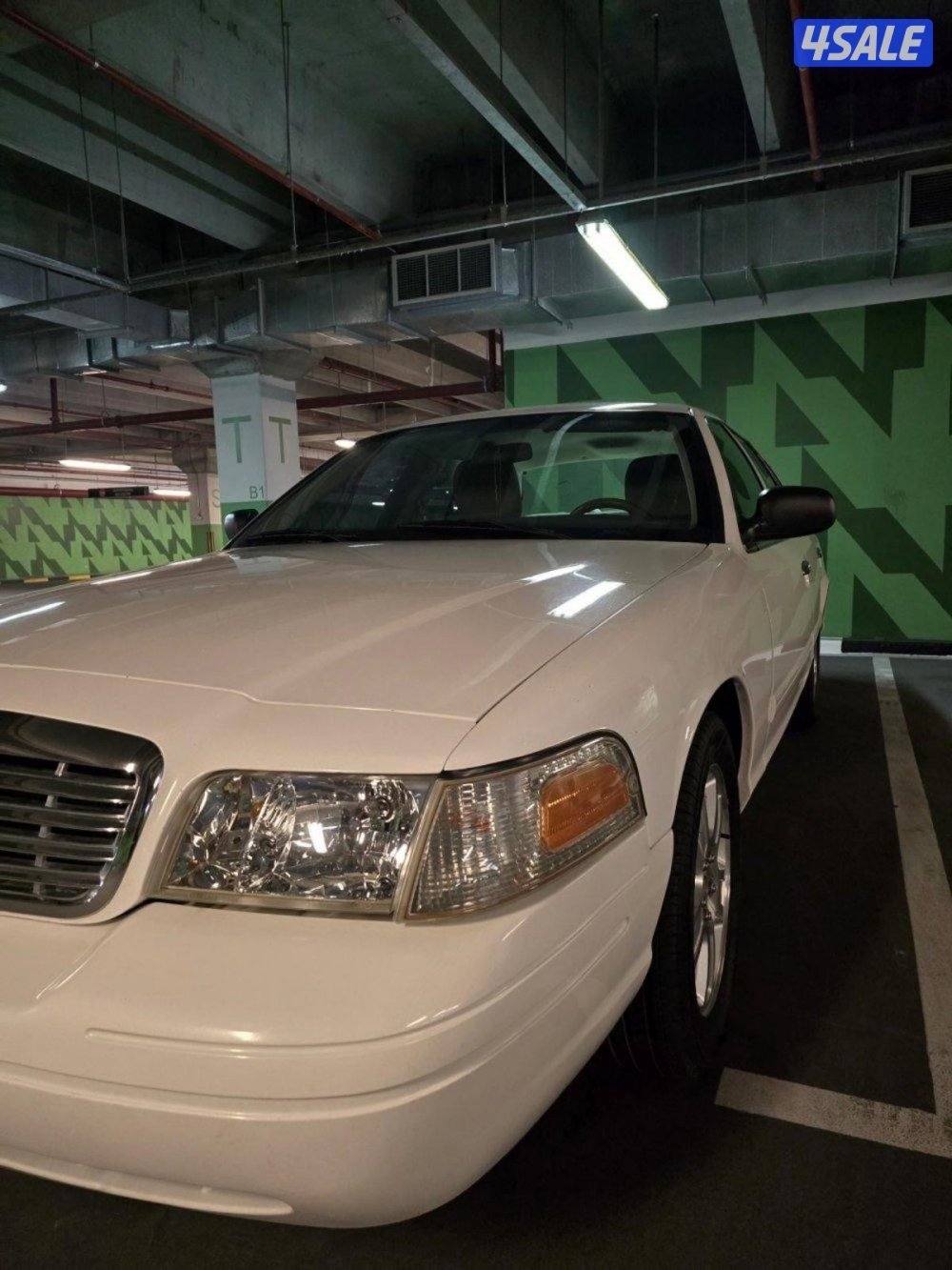 للبيع فورد فكتوريا 201111