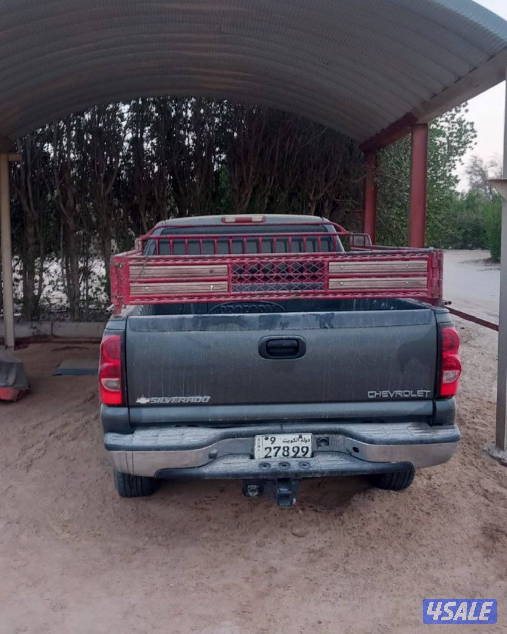 للبيع وانيت سلفرادو  2003 على خرابه يحتاج تصليح1