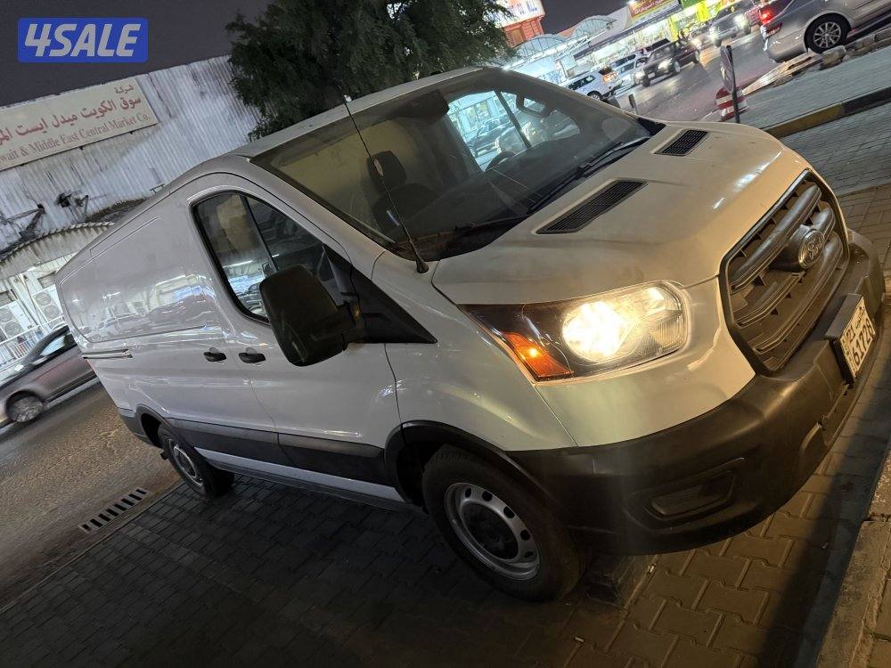 بيعة سريعةللبيع فورد ترانسيت 2020 بحالة الوكالة وشرط الفحص مجهز ثلاجة3