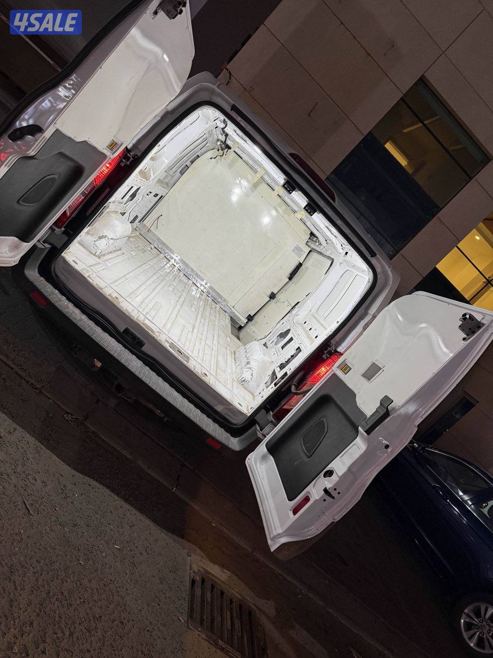 بيعة سريعةللبيع فورد ترانسيت 2020 بحالة الوكالة وشرط الفحص مجهز ثلاجة5