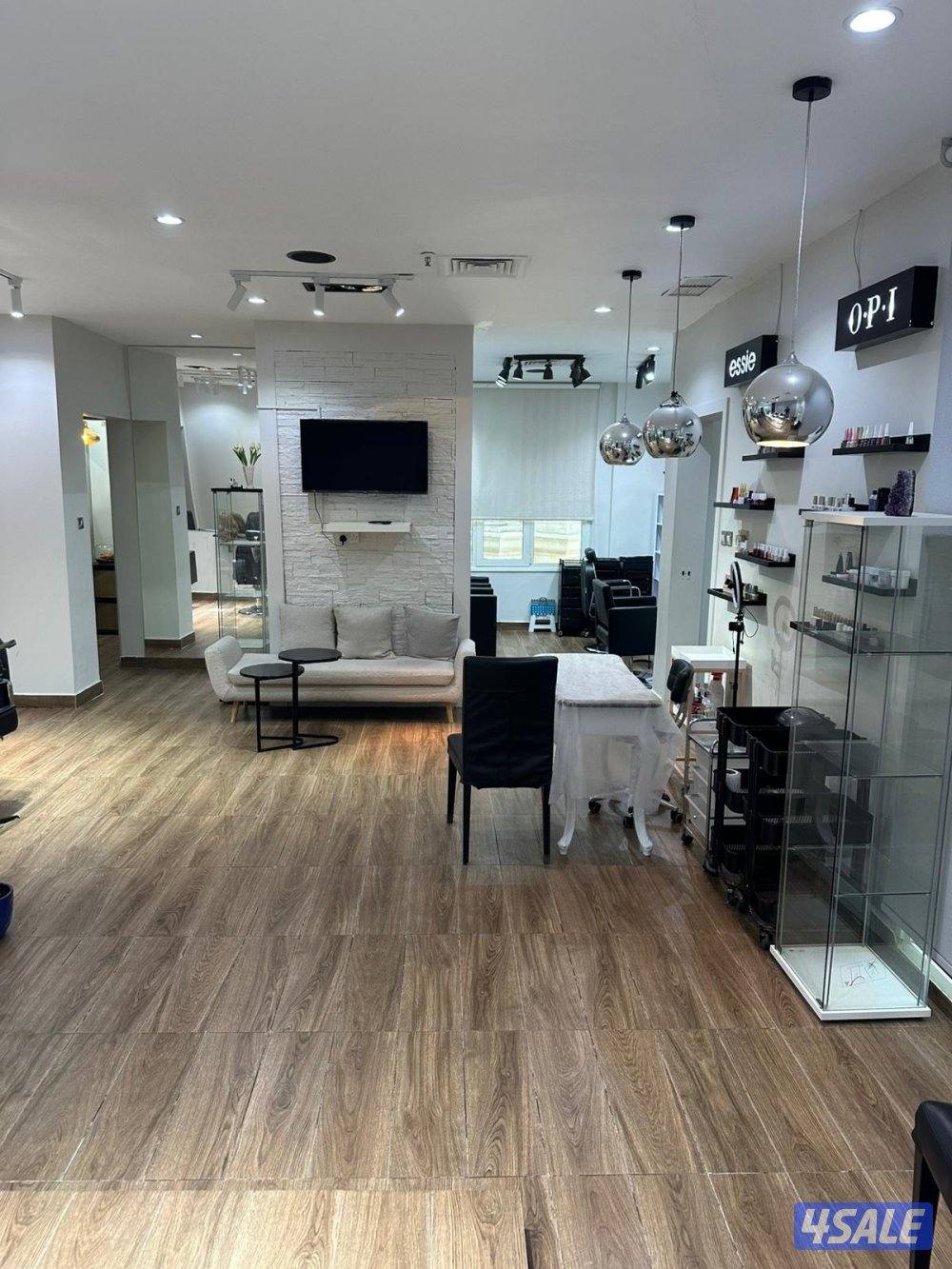 للبيع صالون نسائي بالشعب البحري مؤثث بالكامل لا يوجدموظفين ومن غير رخص4