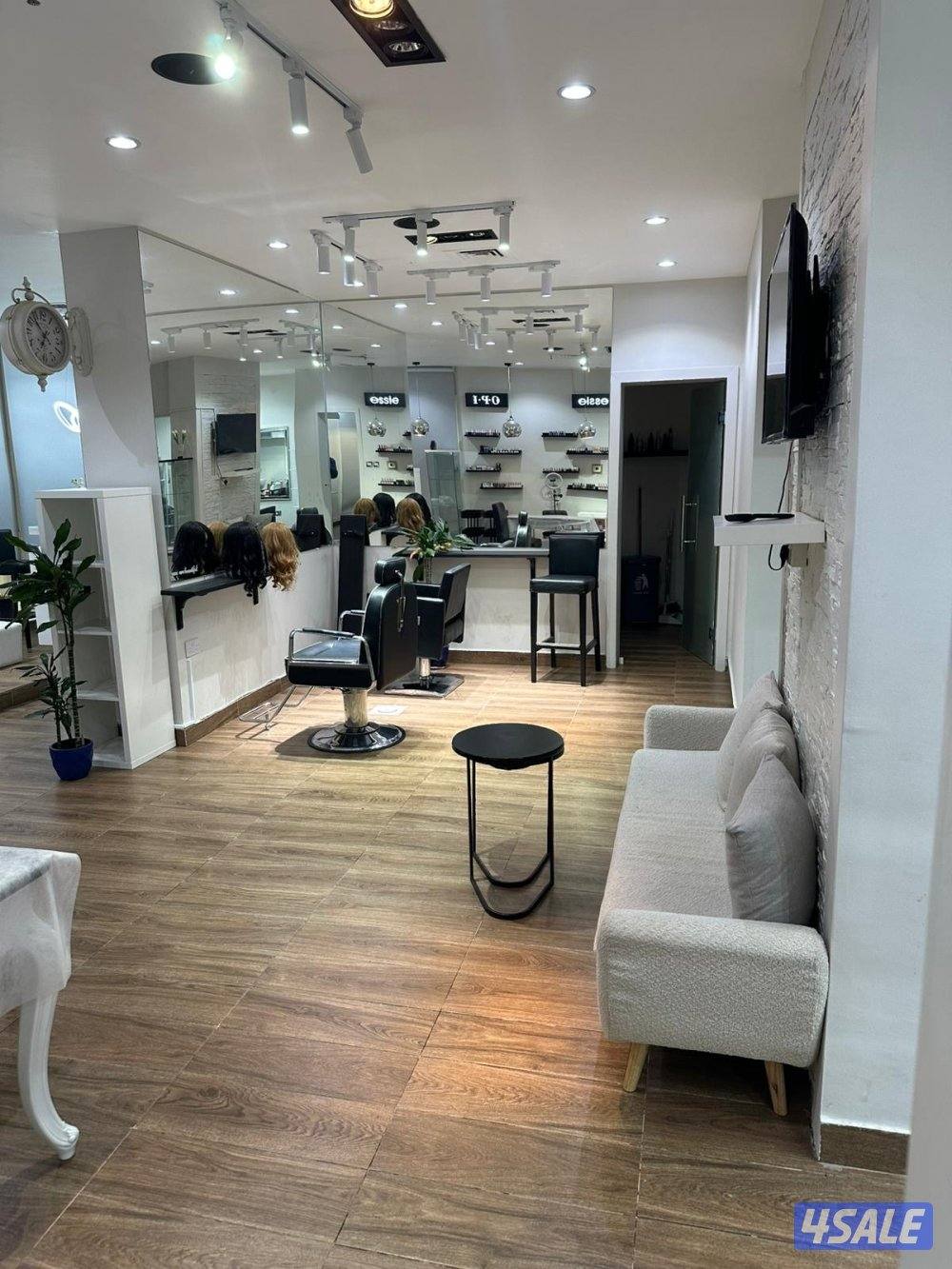 للبيع صالون نسائي بالشعب البحري مؤثث بالكامل لا يوجدموظفين ومن غير رخص3