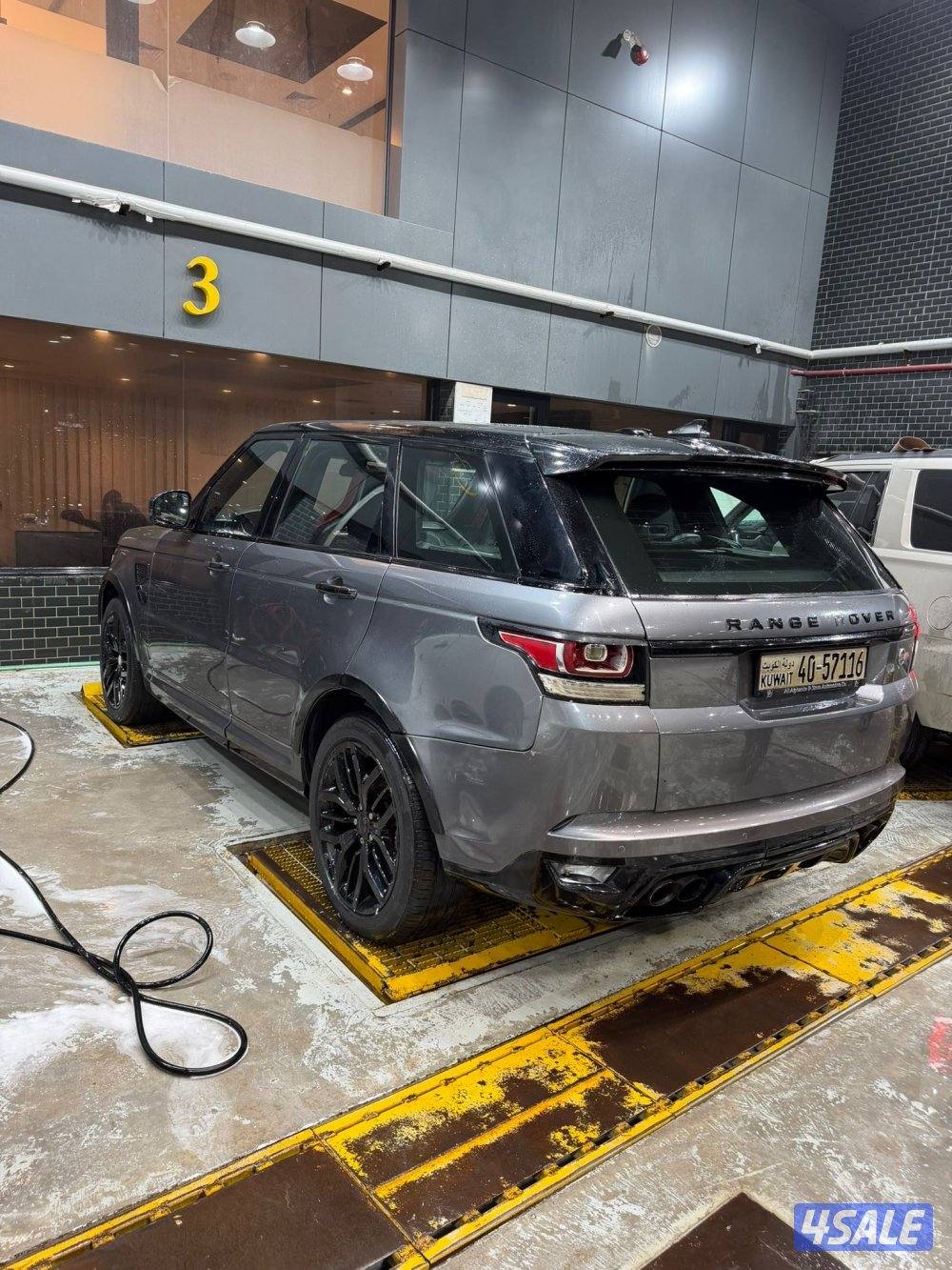 رنج سبورت SVR8