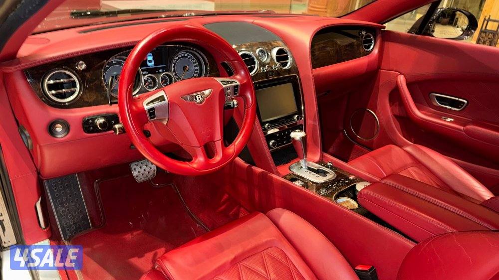 بنتلي speed/ موديل 2014/ جلد أحمر/ أعلا فئة10