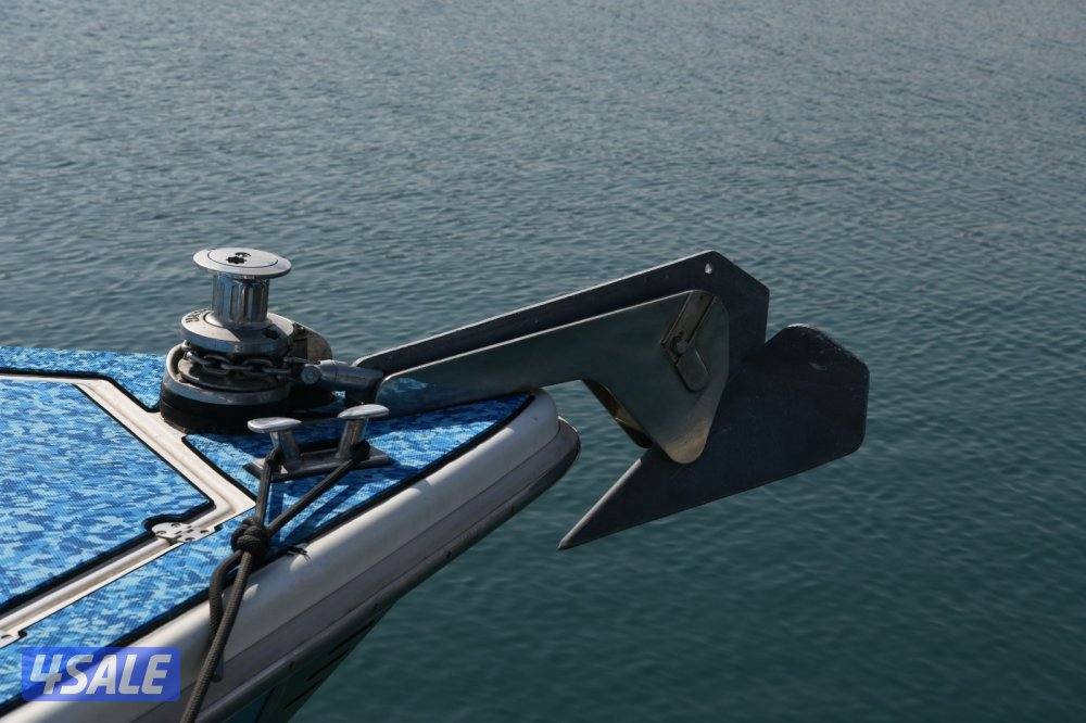 قارب هاي بوت ٣٨ قدم4