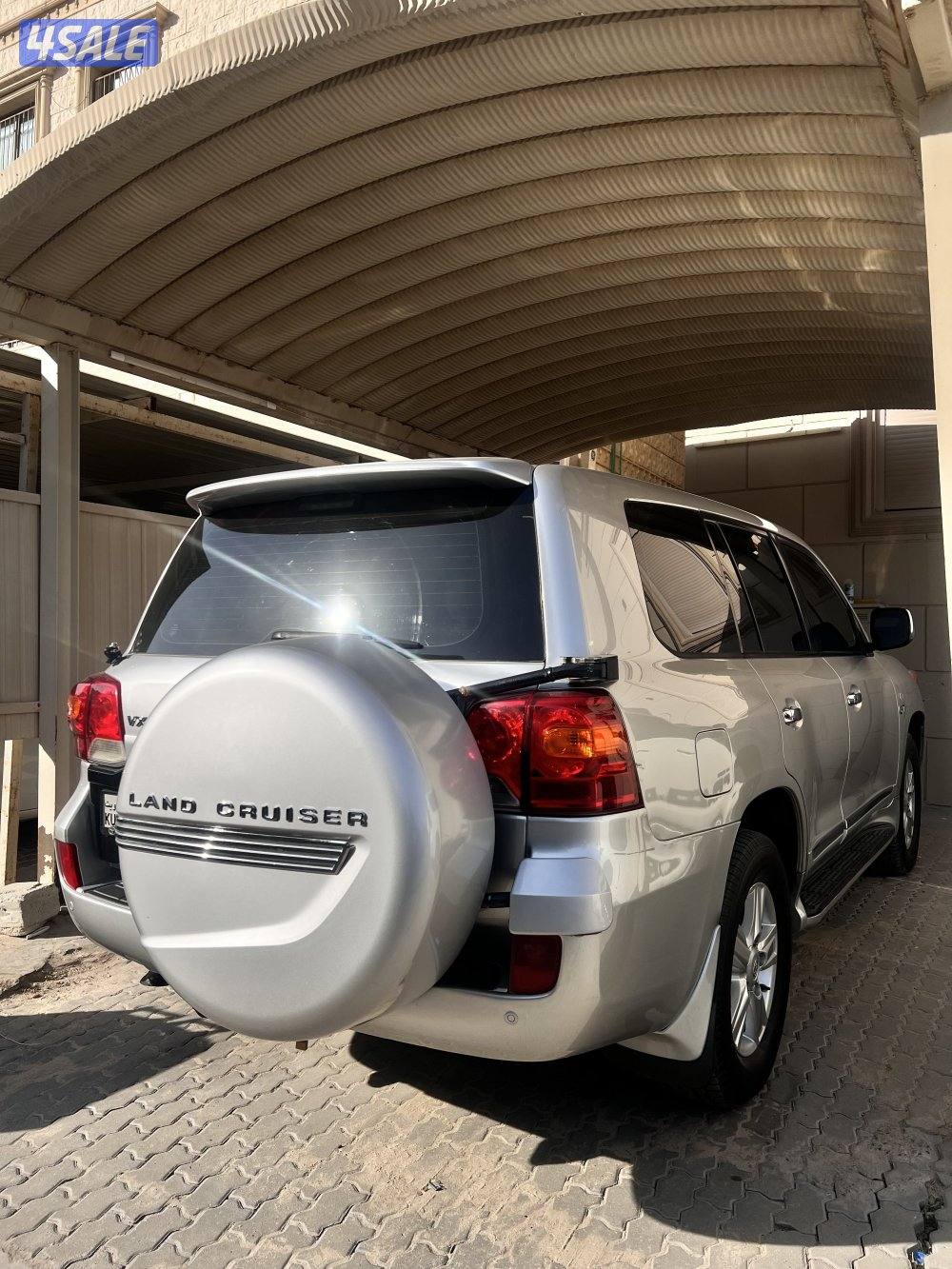 Land cruise سبير علاق1