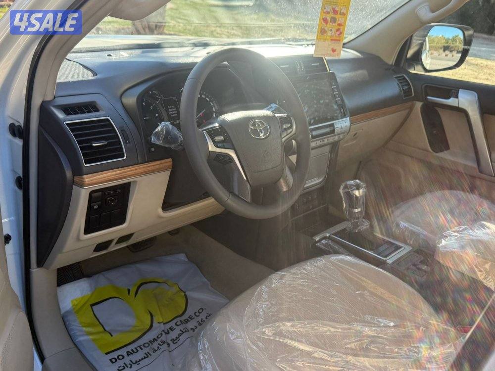 للبيع برادو VX في اكس فل ابشن موديل 2020 ماشي 60 صدفي6