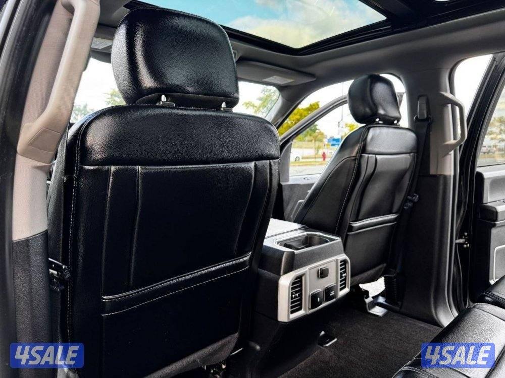 Ford F-150 Lariat 4x4 Ecoboost Turbo8