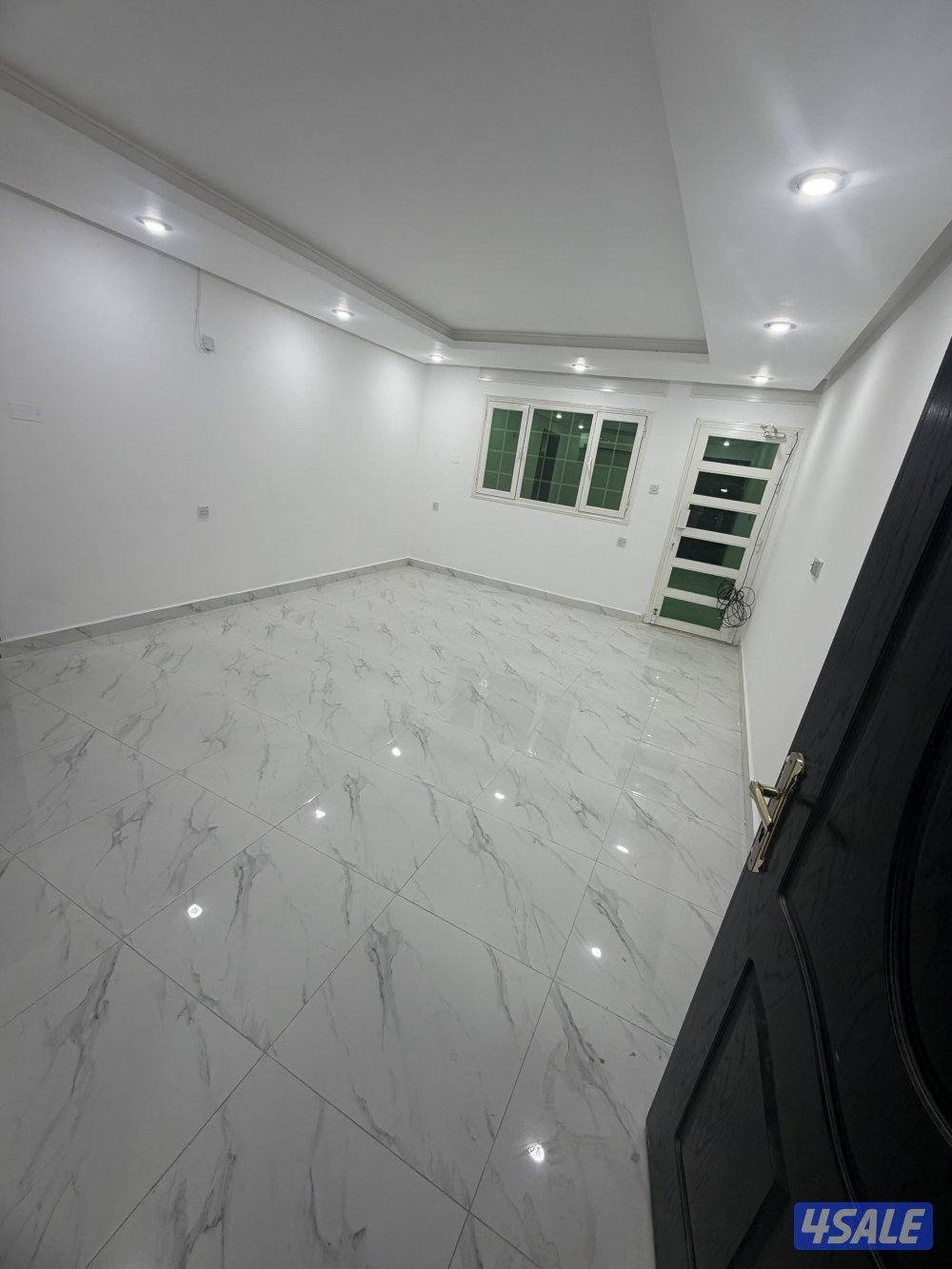 غرفتين(ماستر- عاديه) صاله +دورة مياه/ حوش5