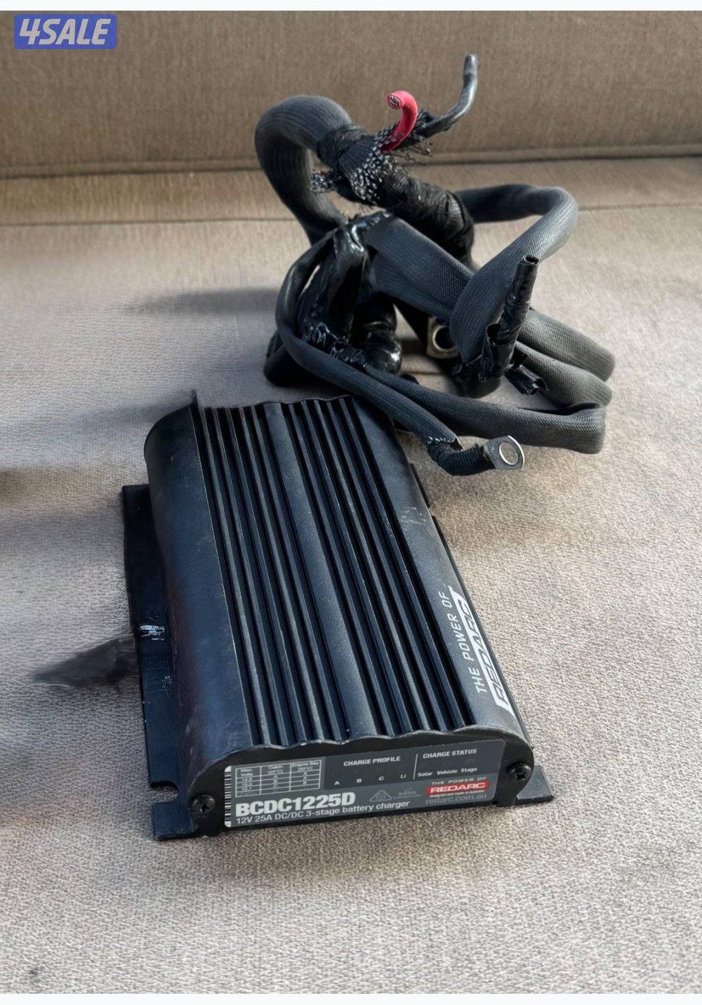 منظم REDARC 25A0