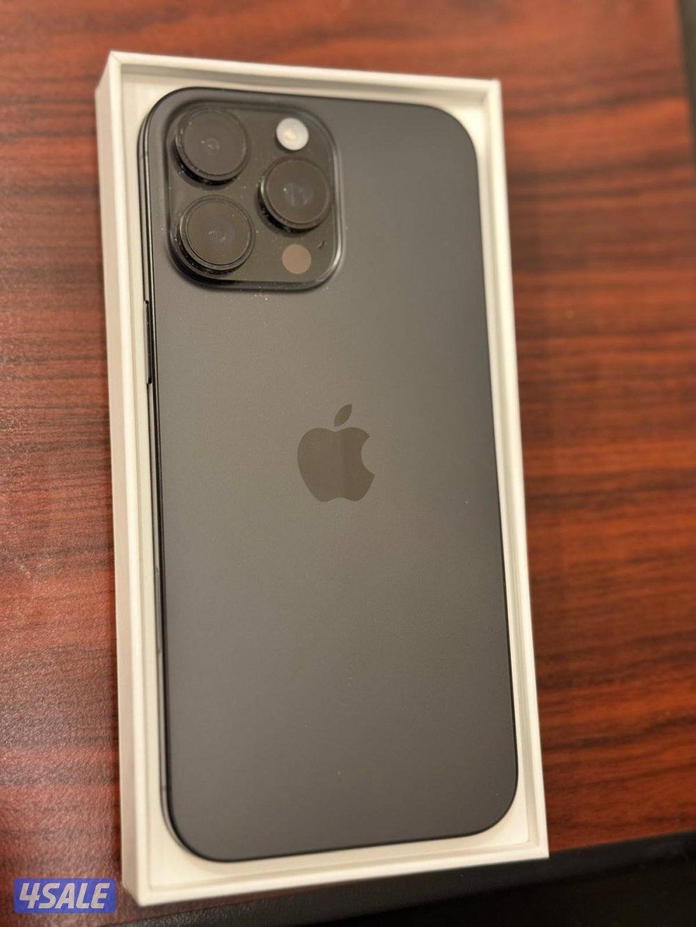 ايفون 16 برو ماكس مساحه 256 بطاريه 100% لسه في الضمان 4 شهور1