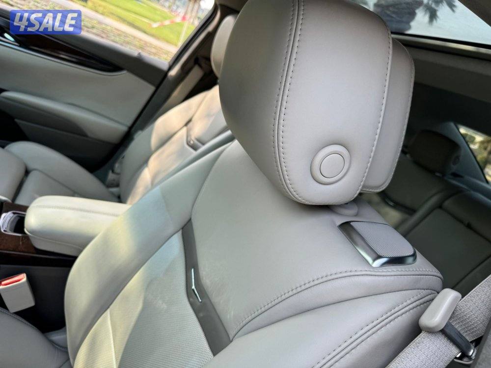 كاديلاك XTS4 ماشي 40 سيرفس حديث مديل 2013 نظيف جدا شرط الفحص8