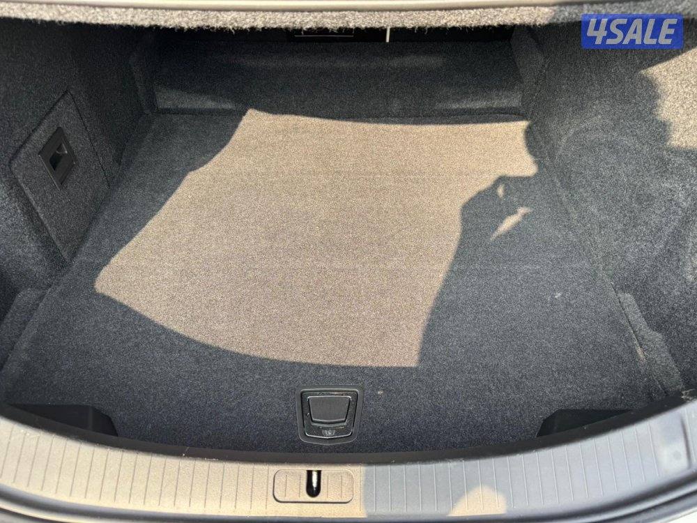 كاديلاك XTS4 ماشي 40 سيرفس حديث مديل 2013 نظيف جدا شرط الفحص14